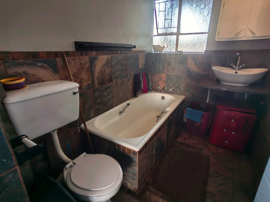 2 Bedroom Property for Sale in Potchefstroom North West